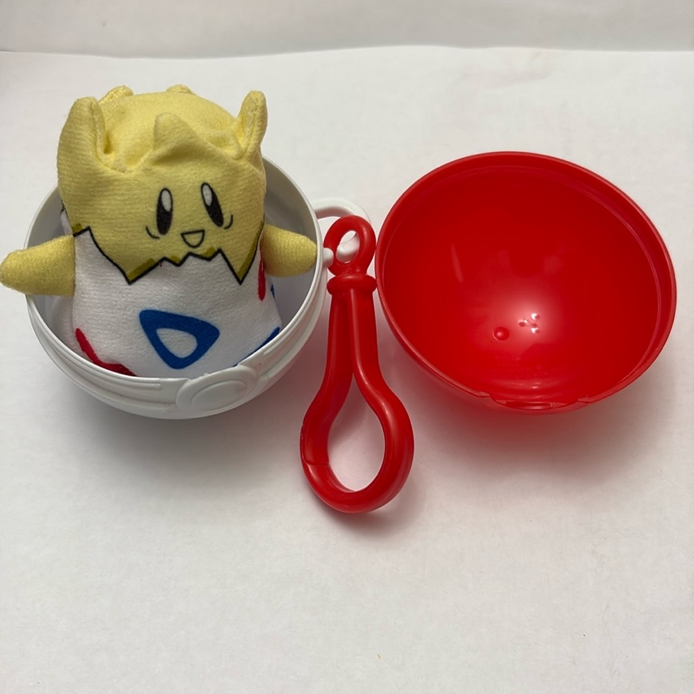 1999 Burger King Pokemon #175 Togepi with Pokeball - Picture 8 of 12